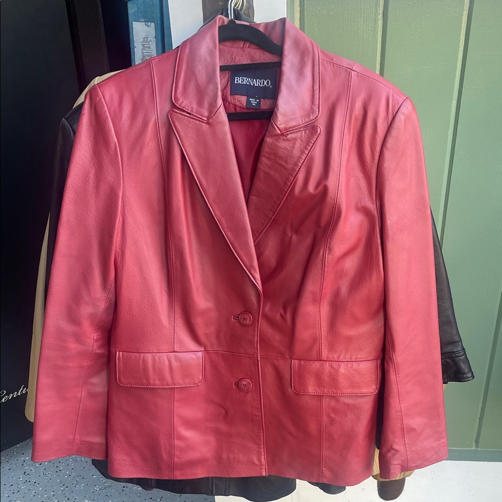 Bernardo Women's Bold Red Leather Blazer